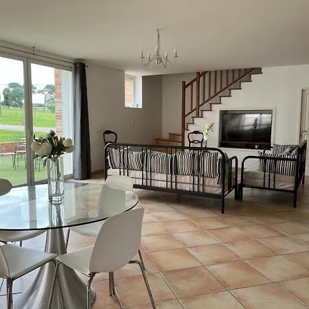 Les Cerisiers Binel A Ronsac Holiday home *